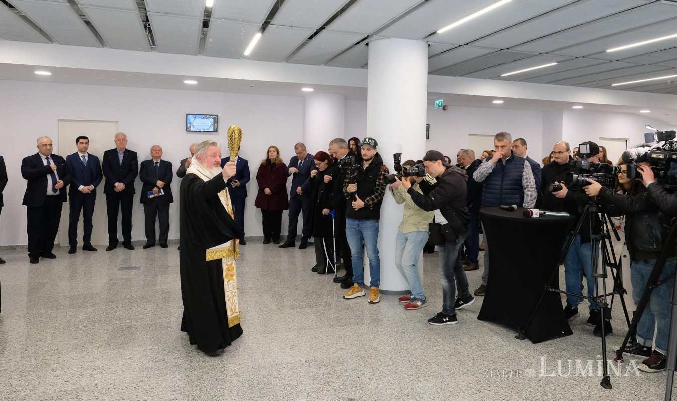 O nouă clădire redată frumuseții dintâi în Piața Romană  249153