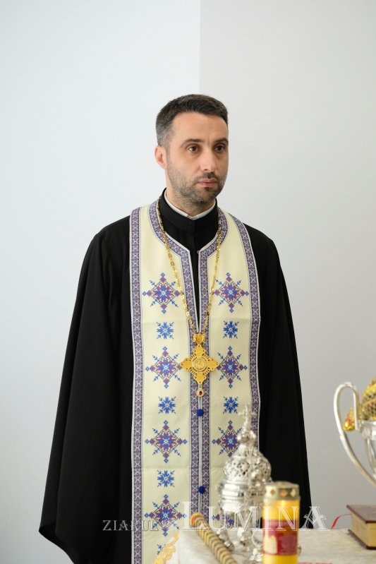 O nouă clădire redată frumuseții dintâi în Piața Romană  249160