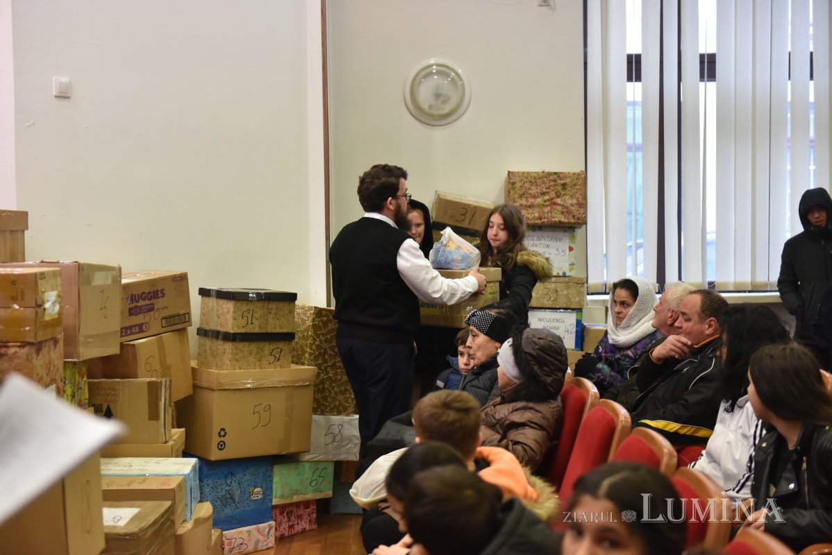 Proiectul „Îmbracă un copil de Paști”  în Protoieria Sector 3 Capitală 249313