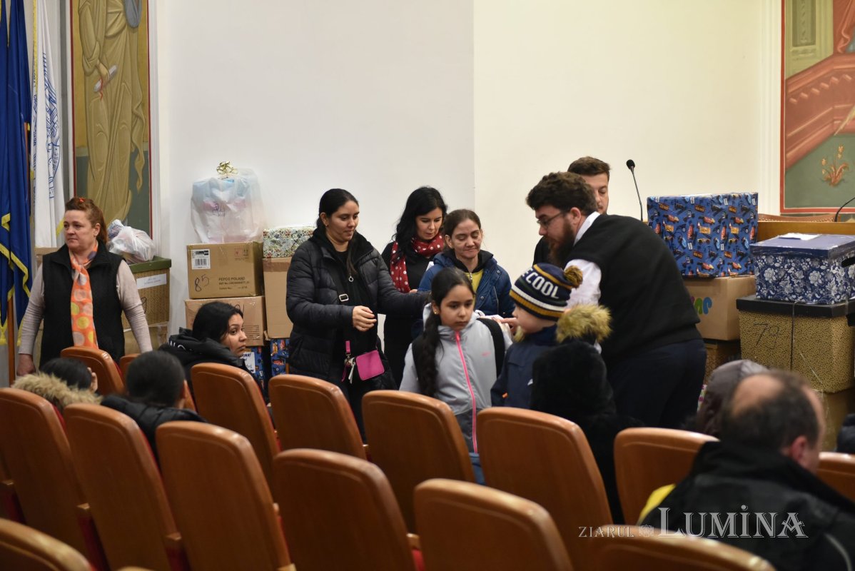 Proiectul „Îmbracă un copil de Paști”  în Protoieria Sector 3 Capitală 249325