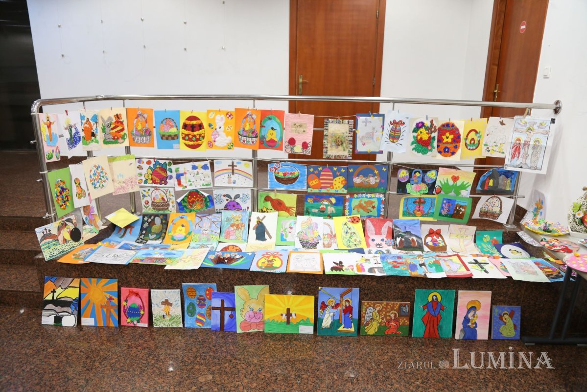 Premierea elevilor câștigători la concursul „Bucuria Învierii” 249364