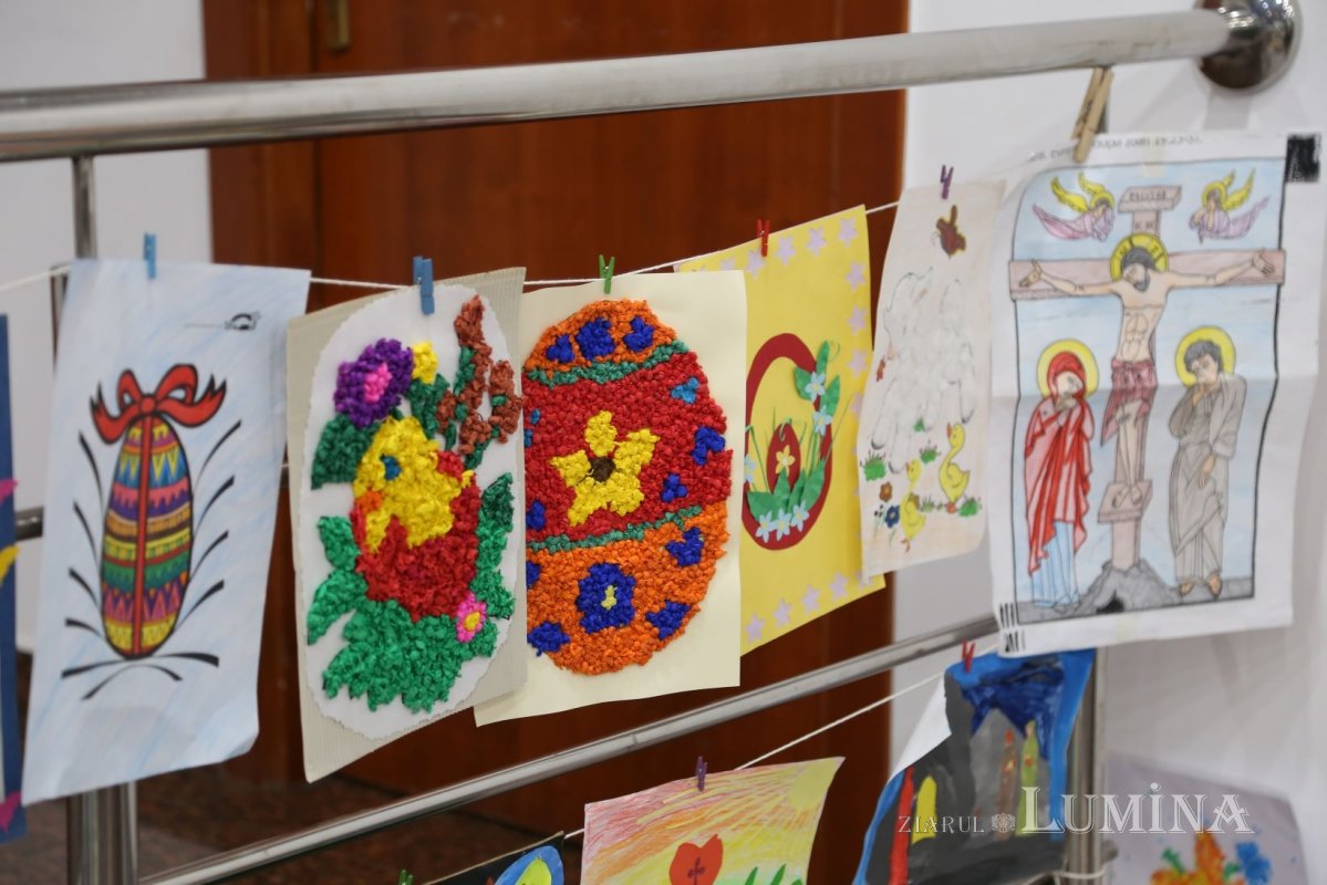 Premierea elevilor câștigători la concursul „Bucuria Învierii” 249370