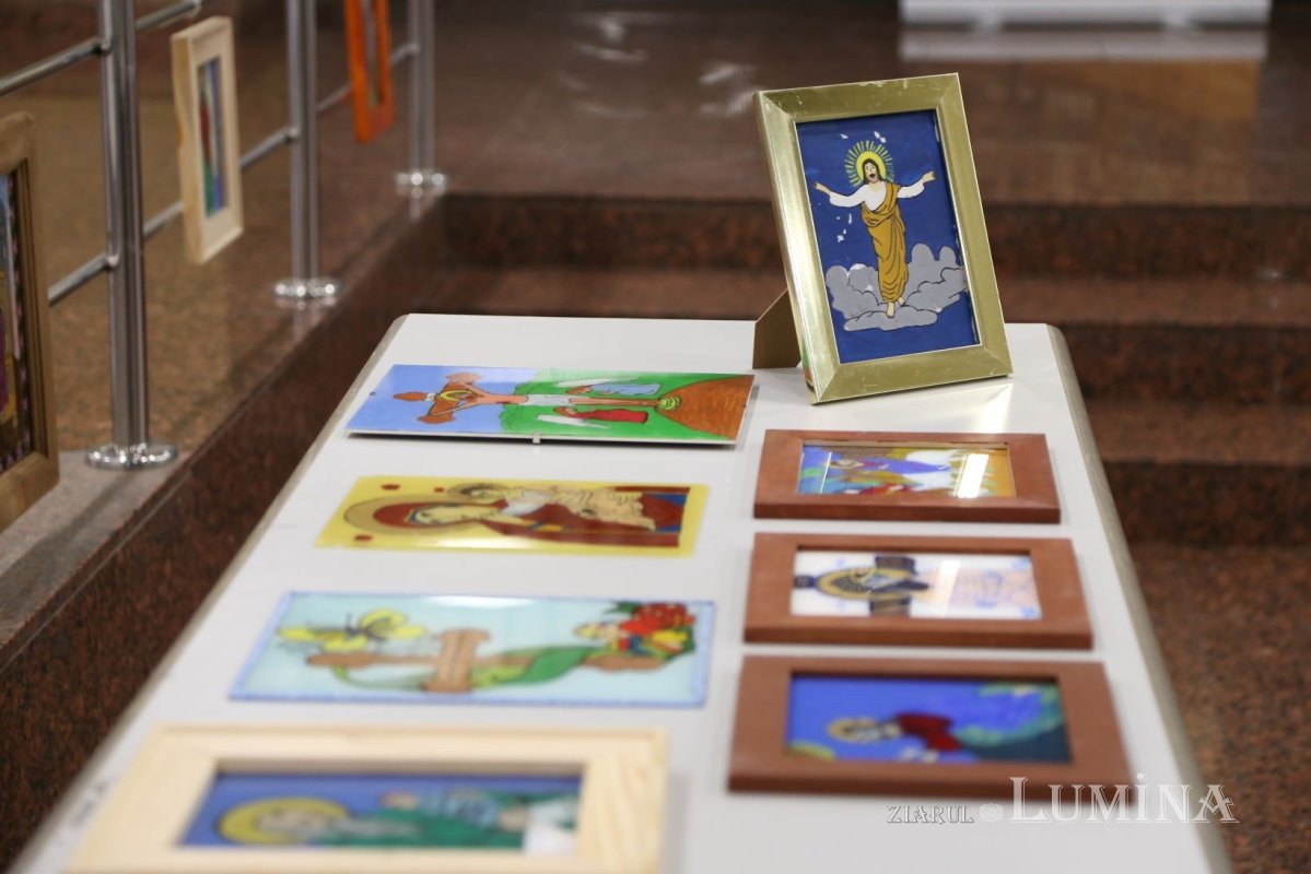 Premierea elevilor câștigători la concursul „Bucuria Învierii” 249381