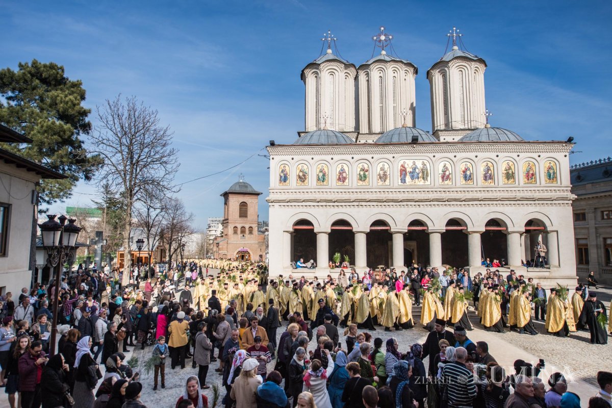 Programul liturgic de la Catedrala Patriarhală în perioada 9 aprilie - 21 aprilie 2023 249524