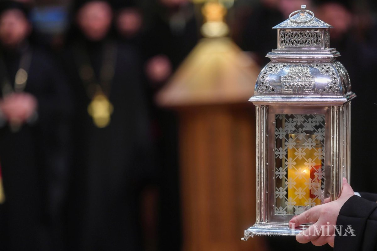 Programul liturgic de la Catedrala Patriarhală în perioada 9 aprilie - 21 aprilie 2023 249531