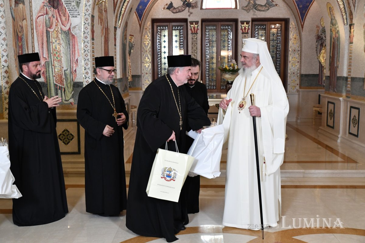 Recunoştinţă pentru sprijinitorii activităţii Bisericii 249646