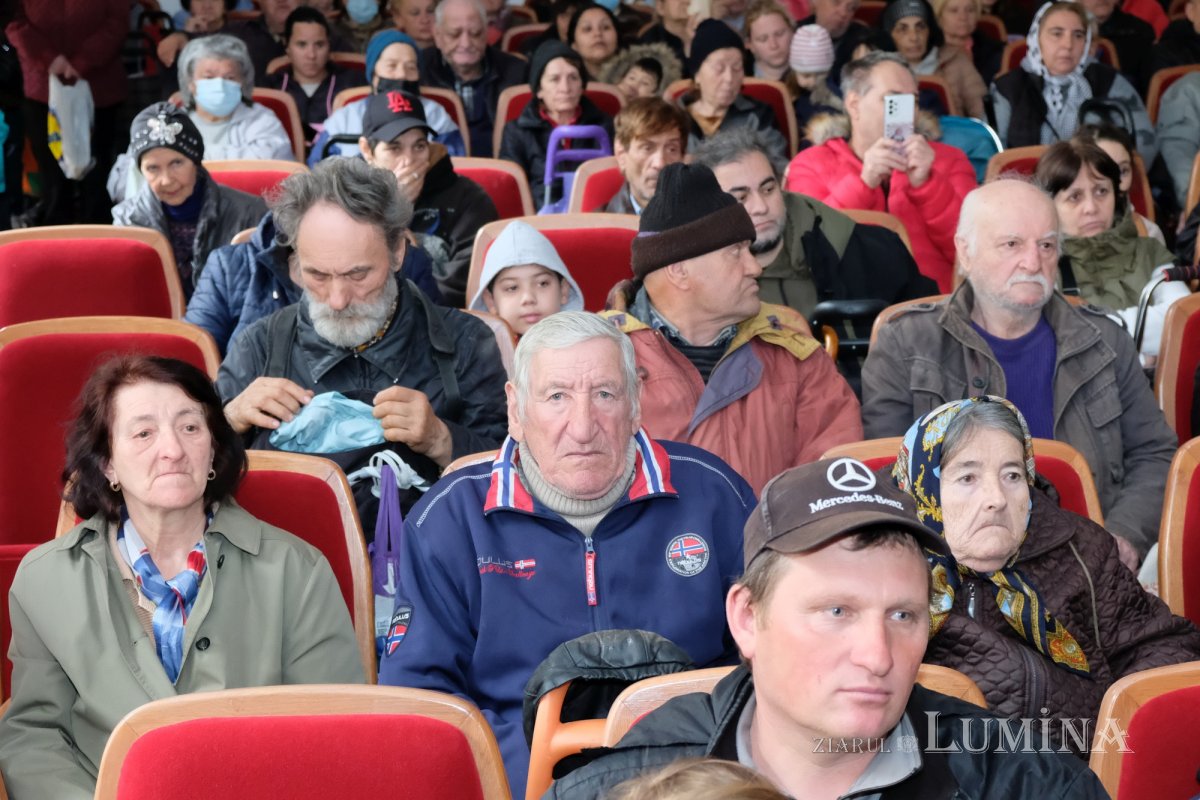 Protoieria Sector 3 Capitală a venit în sprijinul persoanelor nevoiașe 250159