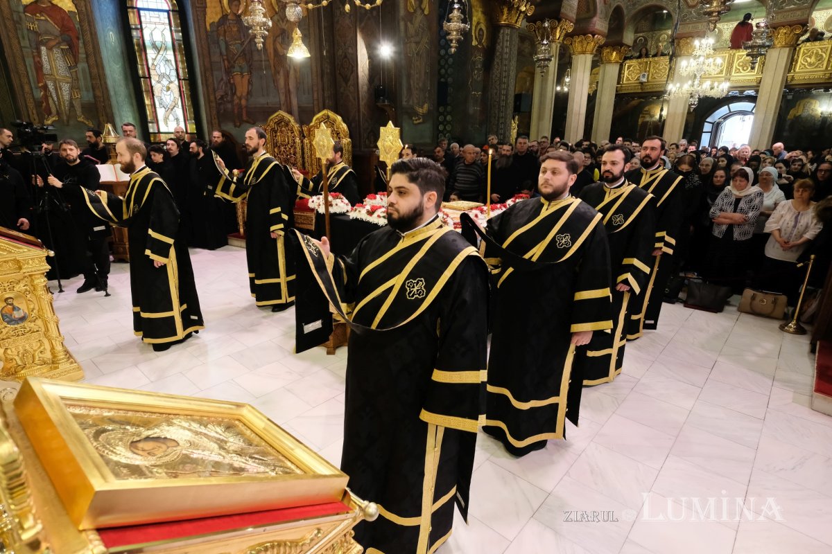 Denia Prohodului Domnului la Catedrala Patriarhală 250480