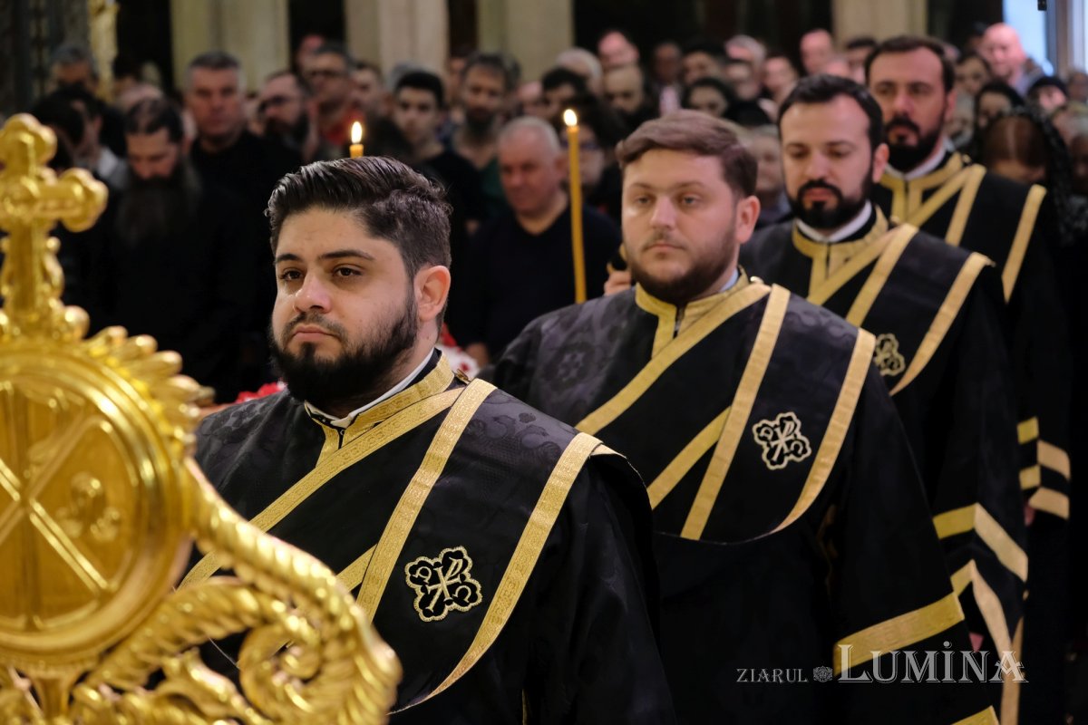 Denia Prohodului Domnului la Catedrala Patriarhală 250482