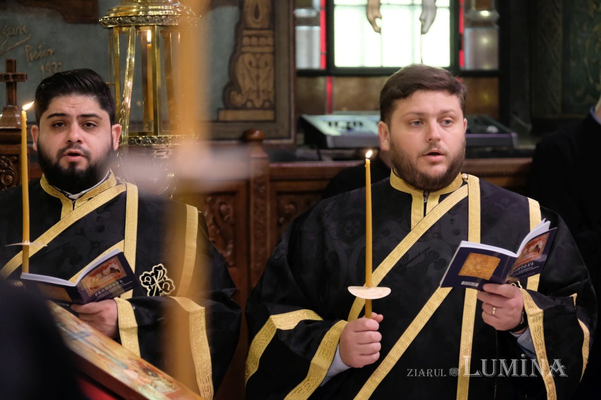 Denia Prohodului Domnului la Catedrala Patriarhală 250488