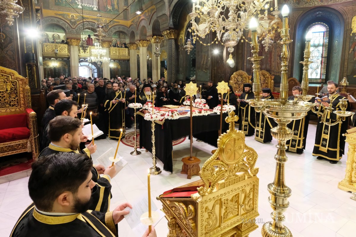 Denia Prohodului Domnului la Catedrala Patriarhală 250498