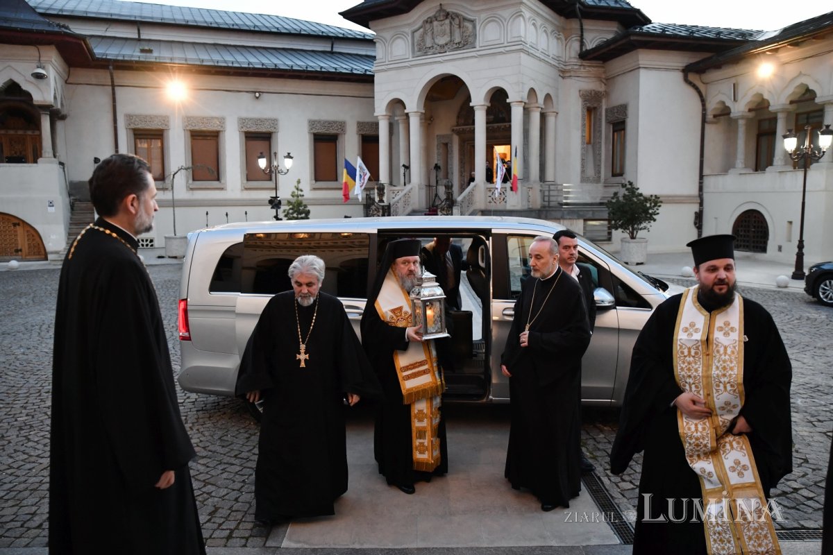 Ceremonia primirii Sfintei Lumini în Catedrala Patriarhală 250551