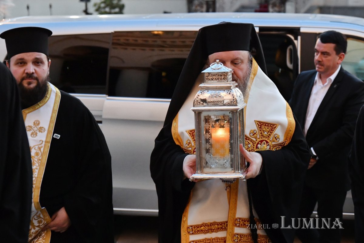 Ceremonia primirii Sfintei Lumini în Catedrala Patriarhală 250552