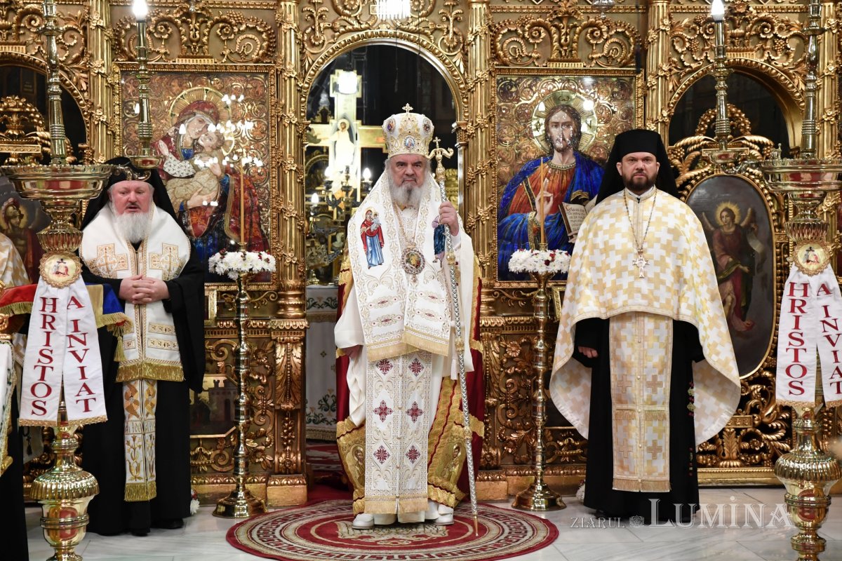 Ceremonia primirii Sfintei Lumini în Catedrala Patriarhală 250556