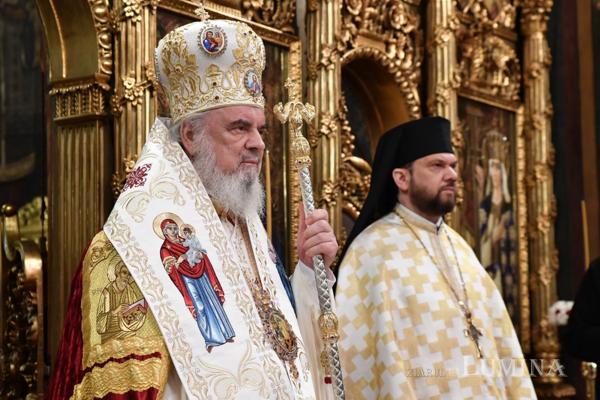 Ceremonia primirii Sfintei Lumini în Catedrala Patriarhală 250558