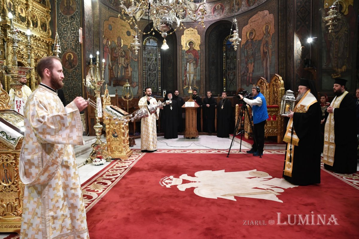 Ceremonia primirii Sfintei Lumini în Catedrala Patriarhală 250559