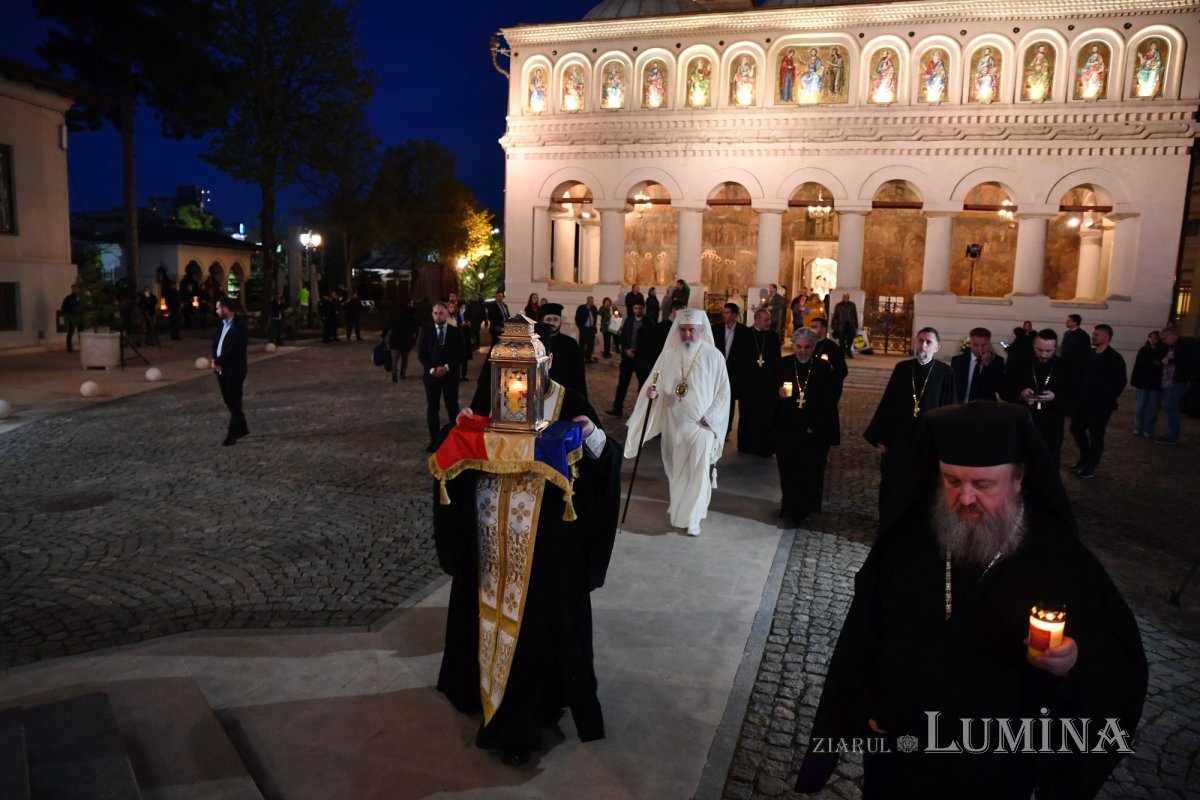 Ceremonia primirii Sfintei Lumini în Catedrala Patriarhală 250569