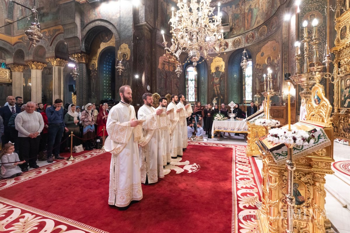 Binecuvântarea Izvorului Tămăduirii pentru bucureșteni  251852