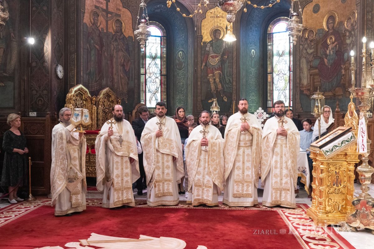 Binecuvântarea Izvorului Tămăduirii pentru bucureșteni  251861