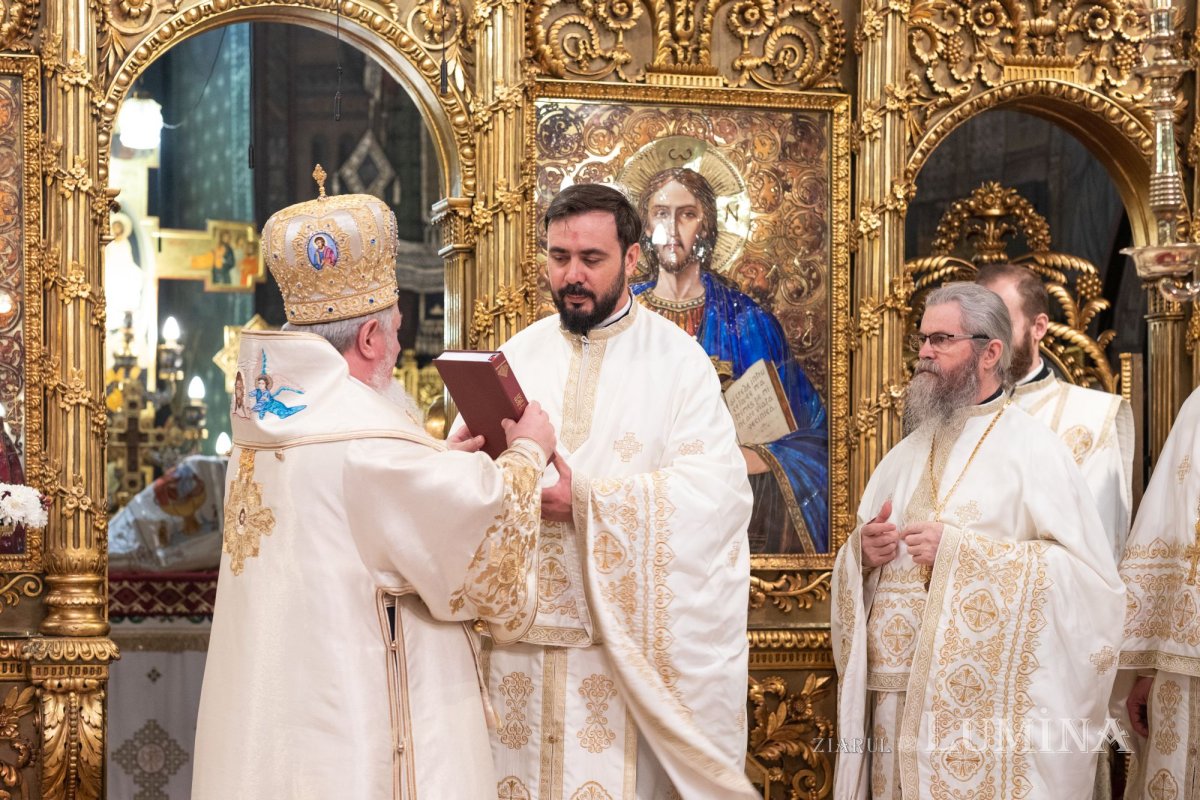 Binecuvântarea Izvorului Tămăduirii pentru bucureșteni  251880