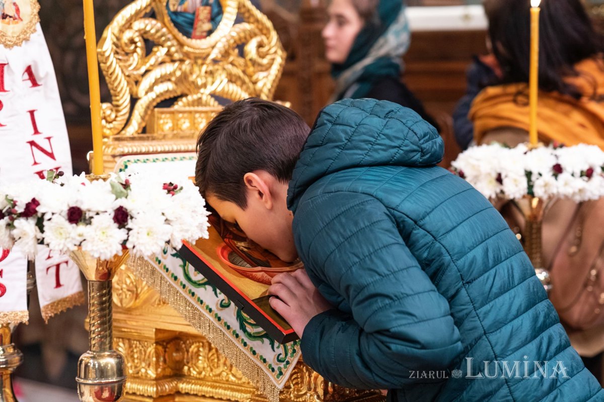 Binecuvântarea Izvorului Tămăduirii pentru bucureșteni  251887