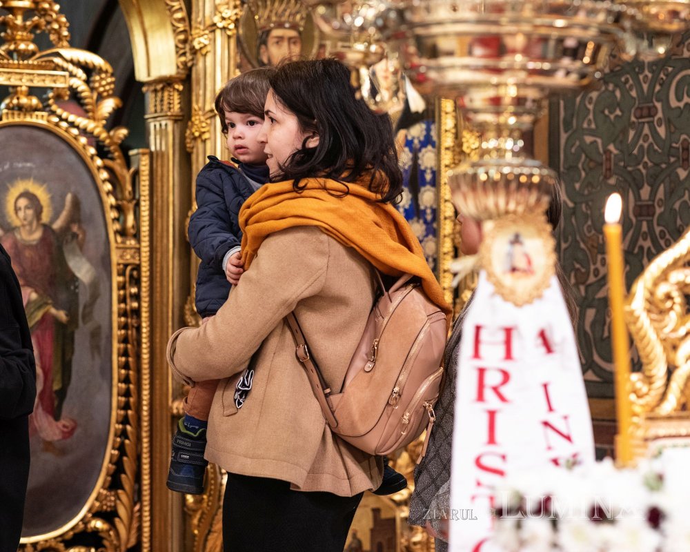 Binecuvântarea Izvorului Tămăduirii pentru bucureșteni  251888