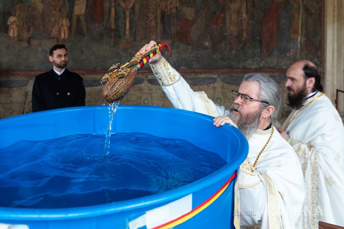 Binecuvântarea Izvorului Tămăduirii pentru bucureșteni  251898