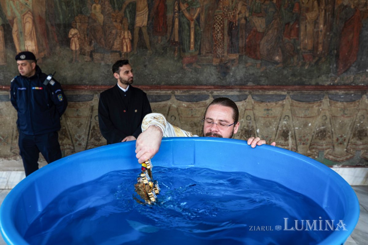 Binecuvântarea Izvorului Tămăduirii pentru bucureșteni  251900