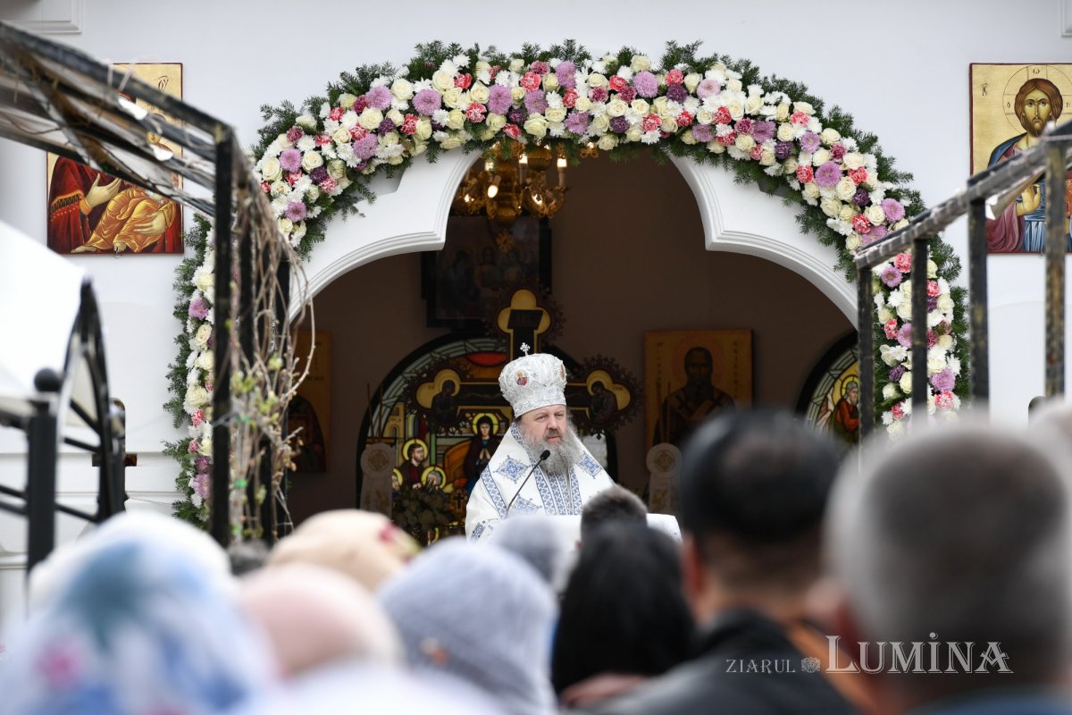 Pelerinaj la izvorul tămăduitor al Mănăstirii Ghighiu 251799