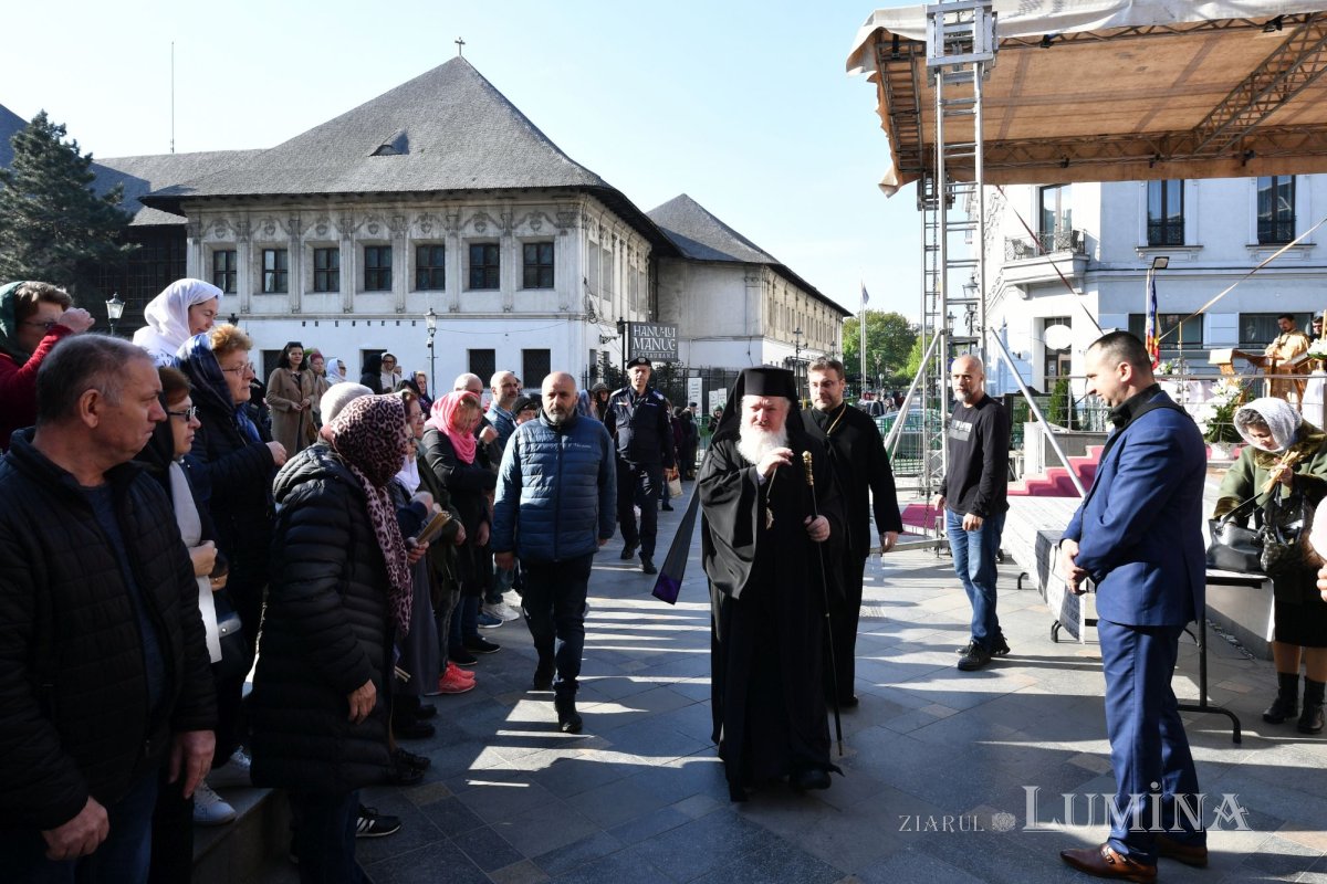 Înnoire la Biserica Domnească din București 252459