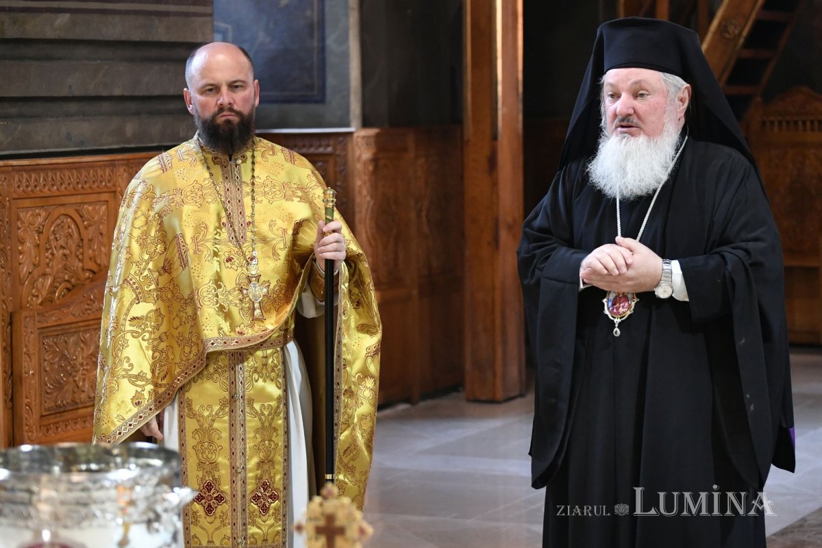 Înnoire la Biserica Domnească din București 252463