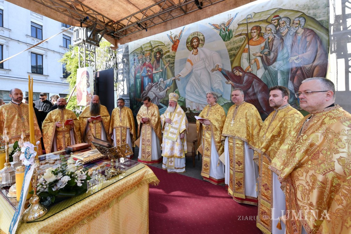 Înnoire la Biserica Domnească din București 252475