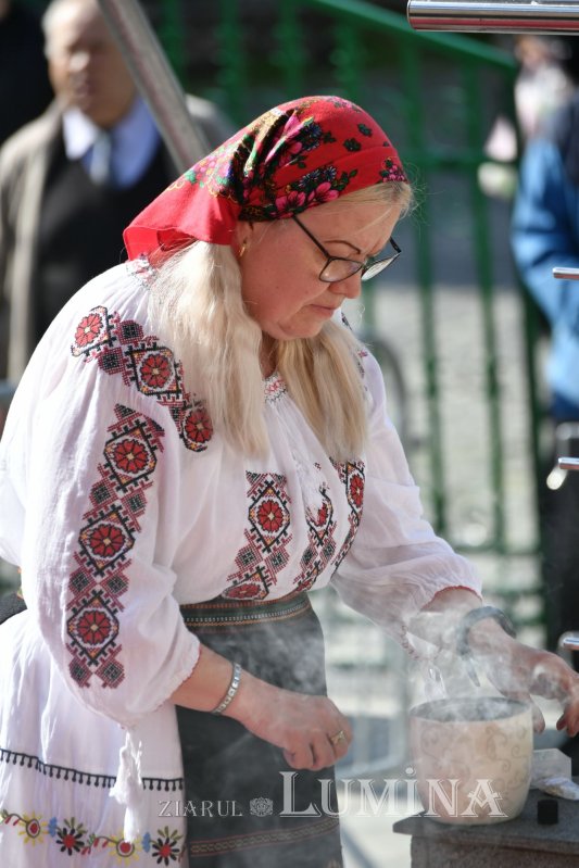 Înnoire la Biserica Domnească din București 252478