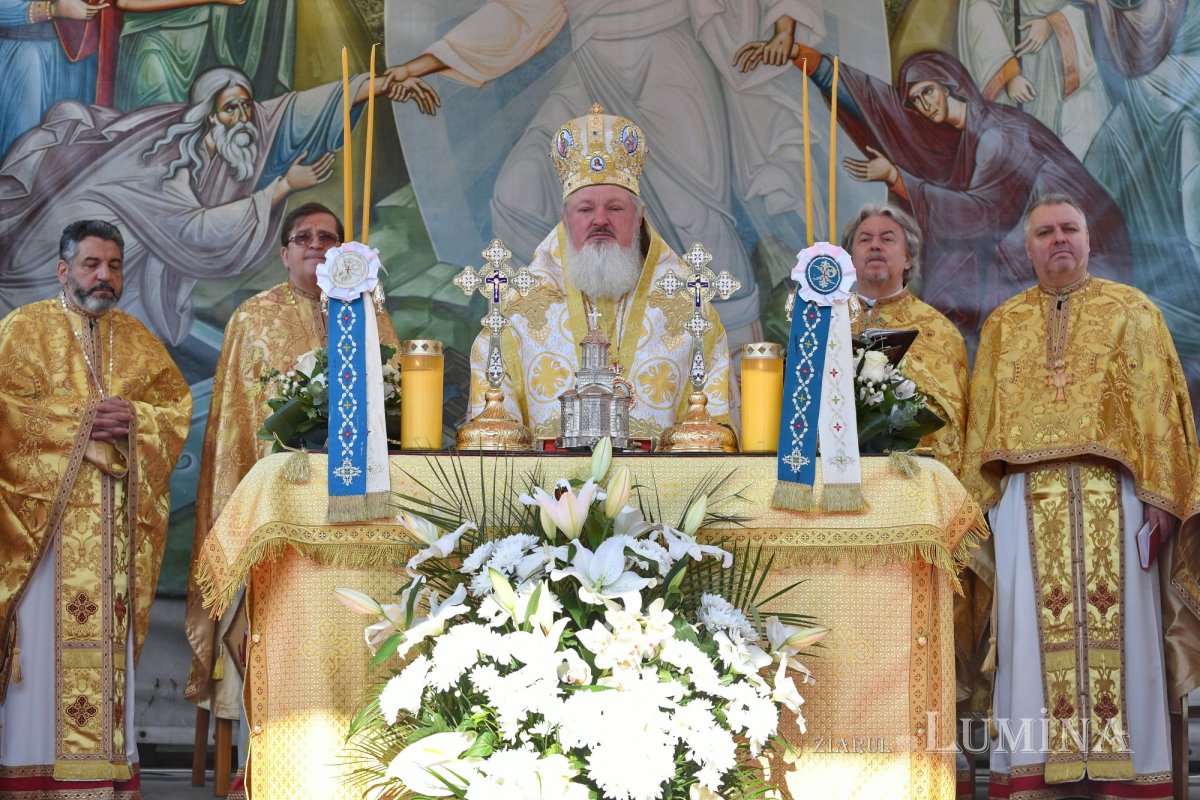 Înnoire la Biserica Domnească din București 252486