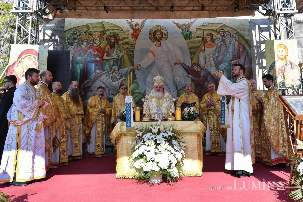 Înnoire la Biserica Domnească din București 252488
