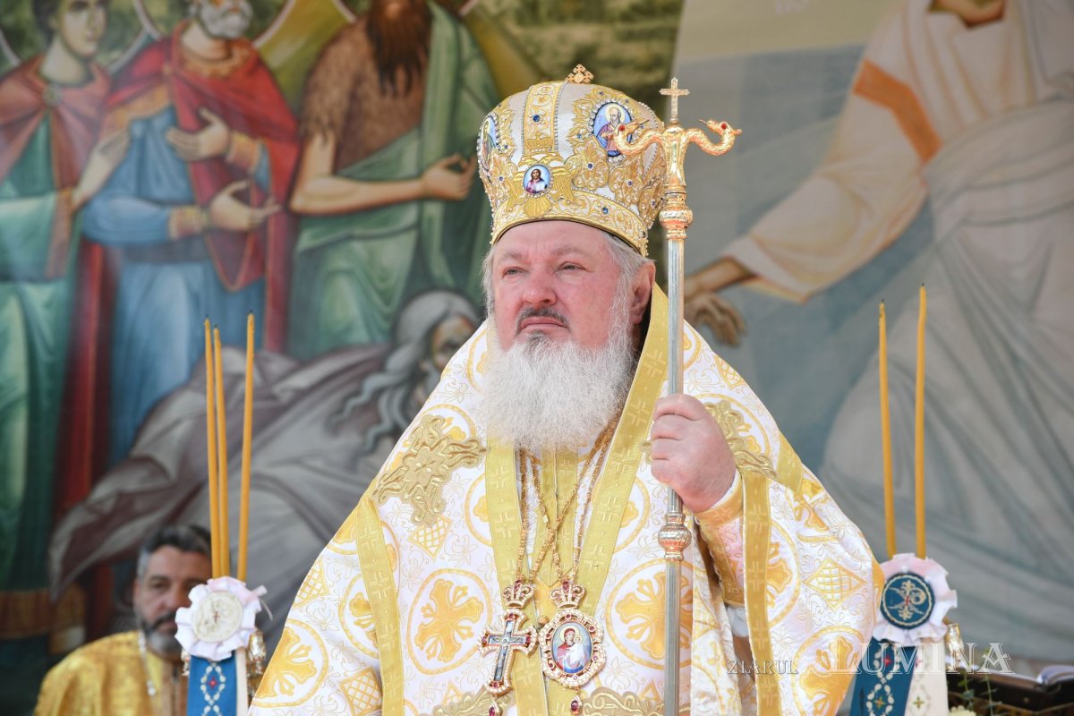 Înnoire la Biserica Domnească din București 252490