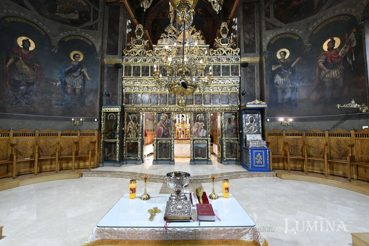 Înnoire la Biserica Domnească din București 252493