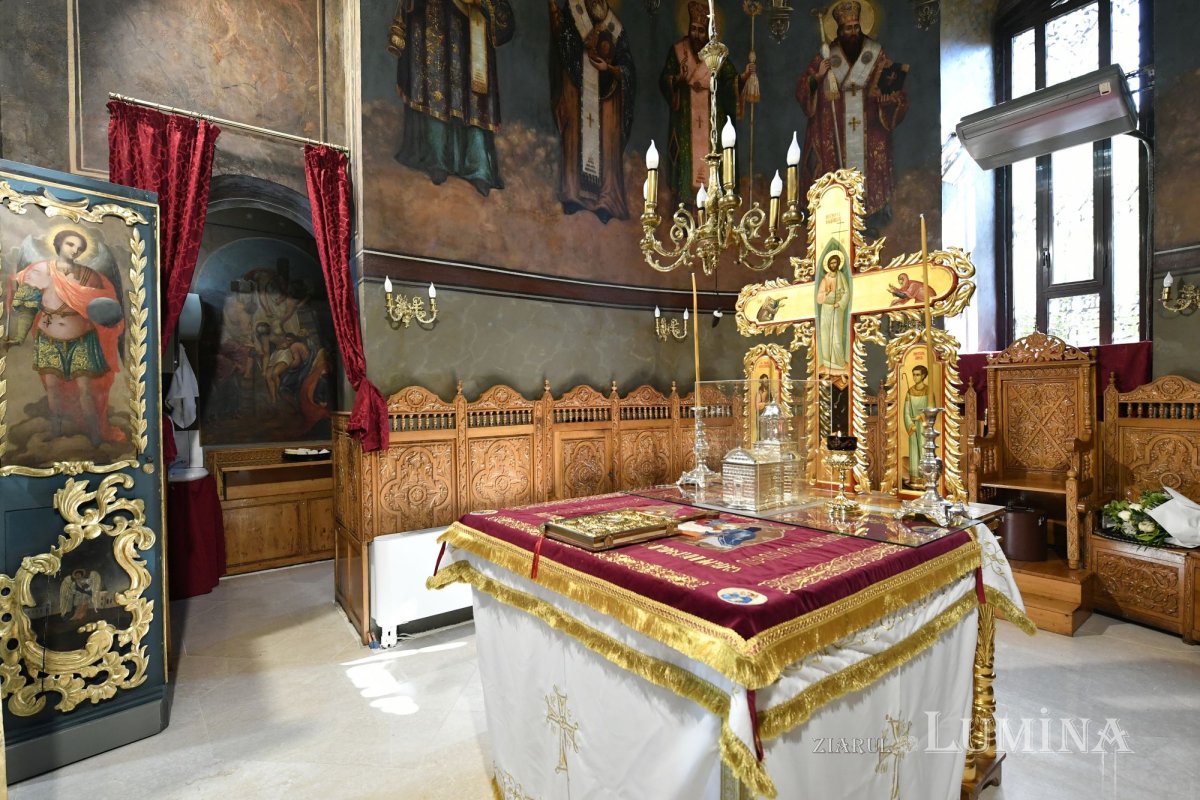 Înnoire la Biserica Domnească din București 252496