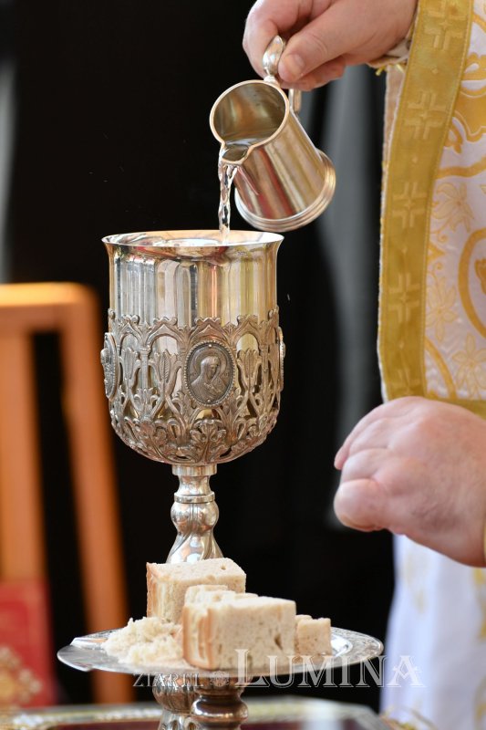 Înnoire la Biserica Domnească din București 252506