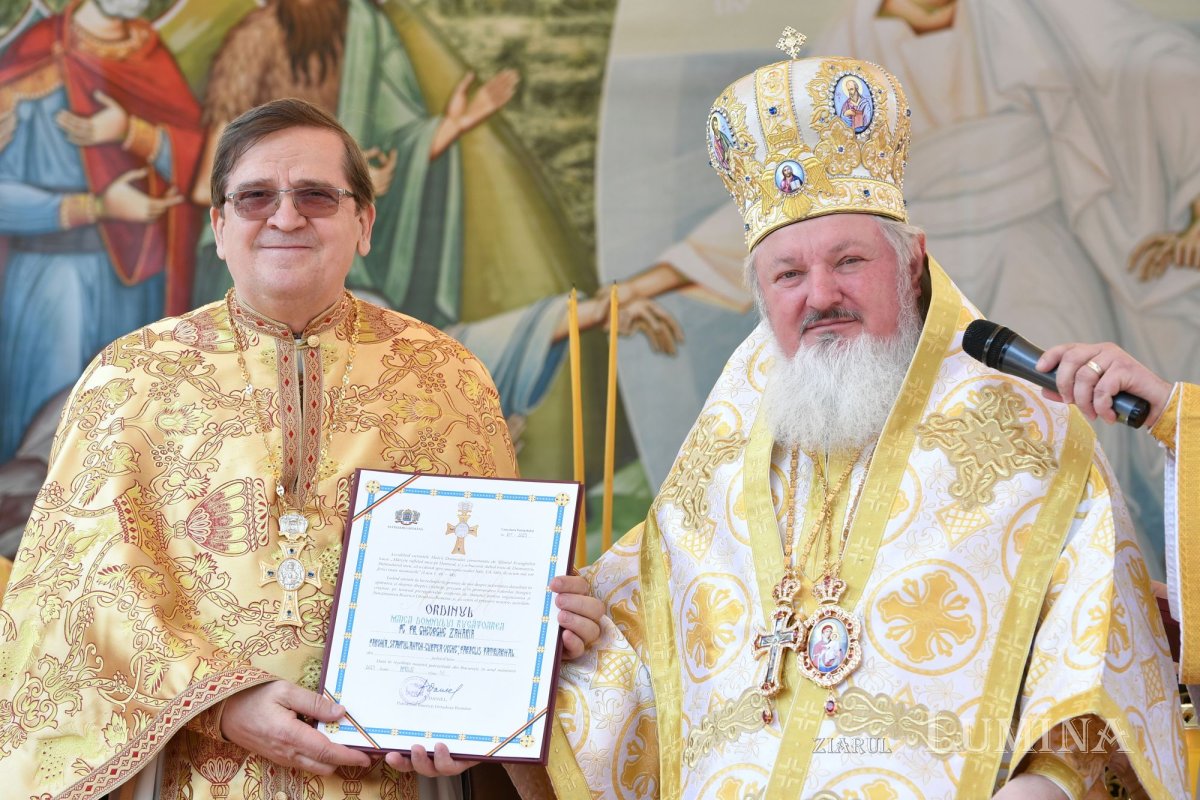 Înnoire la Biserica Domnească din București 252509