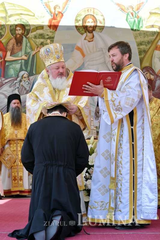 Înnoire la Biserica Domnească din București 252512