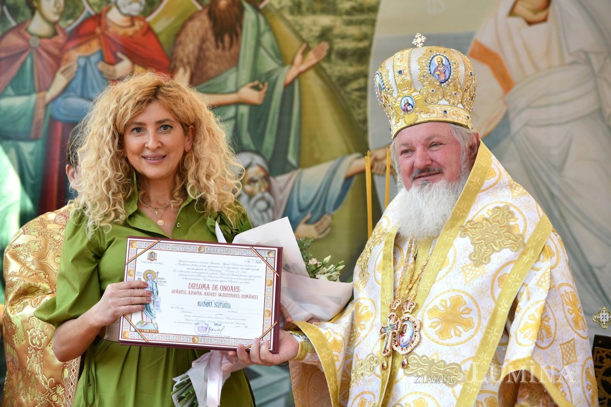 Înnoire la Biserica Domnească din București 252517