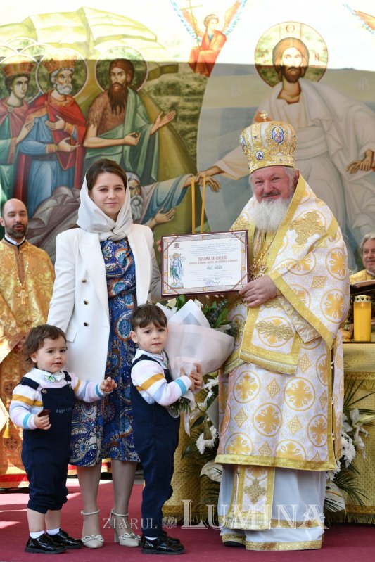 Înnoire la Biserica Domnească din București 252518