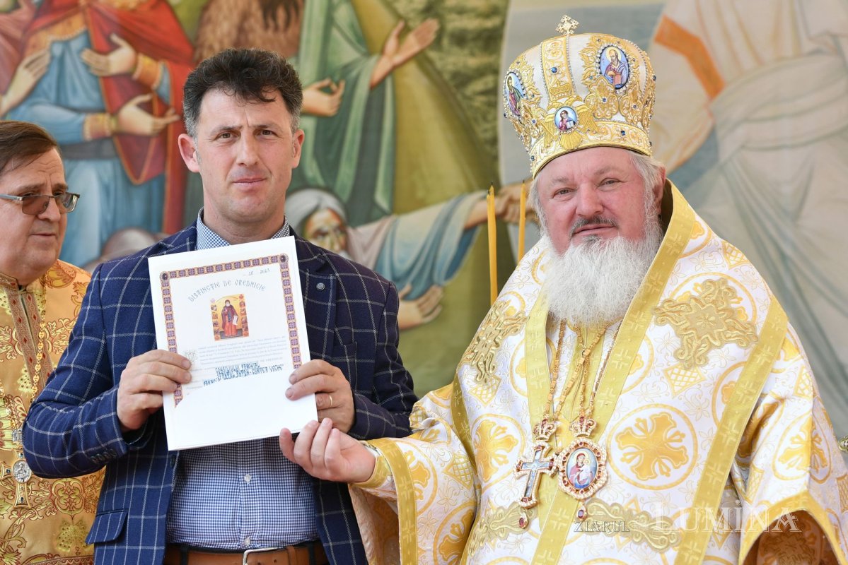 Înnoire la Biserica Domnească din București 252519