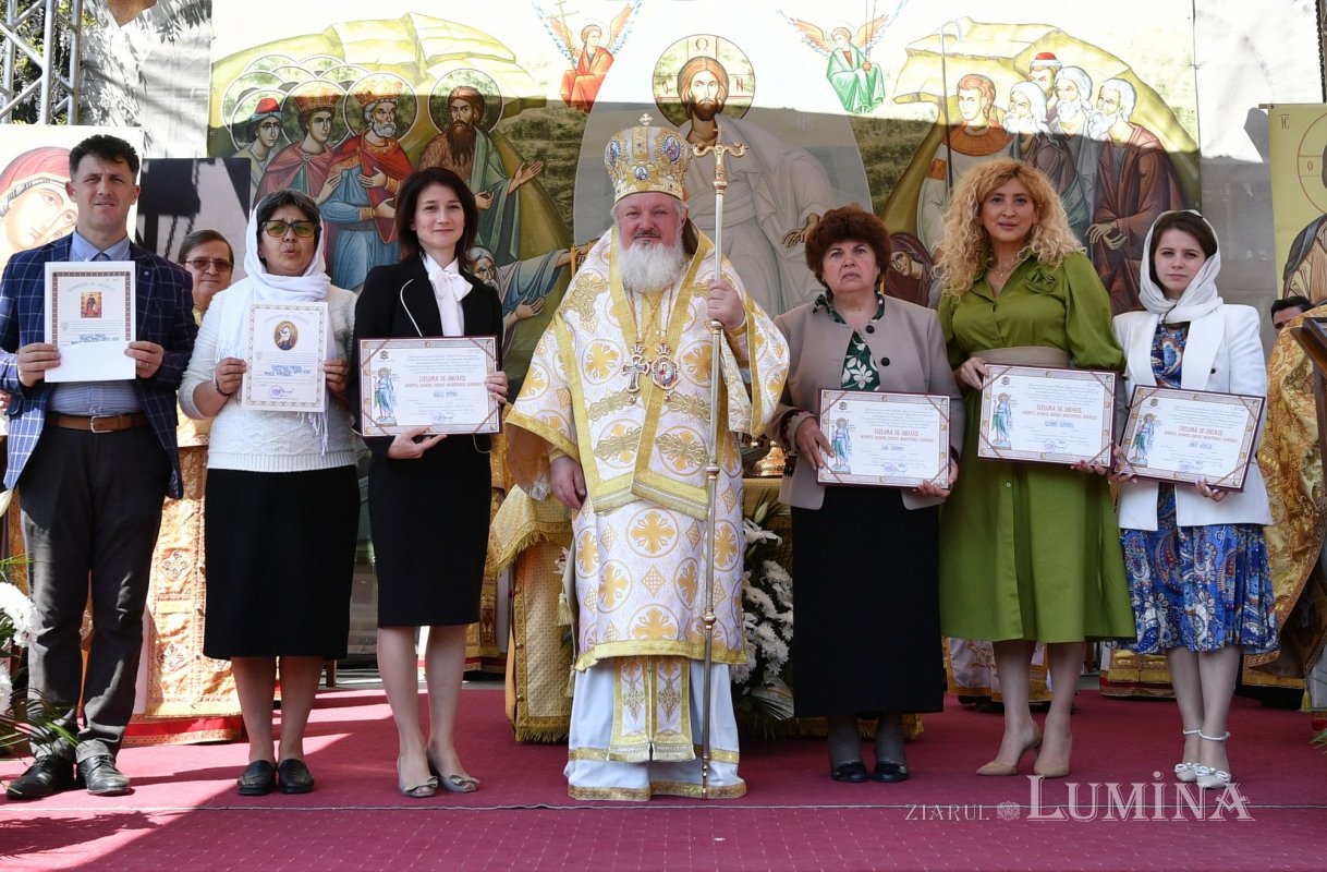Înnoire la Biserica Domnească din București 252521