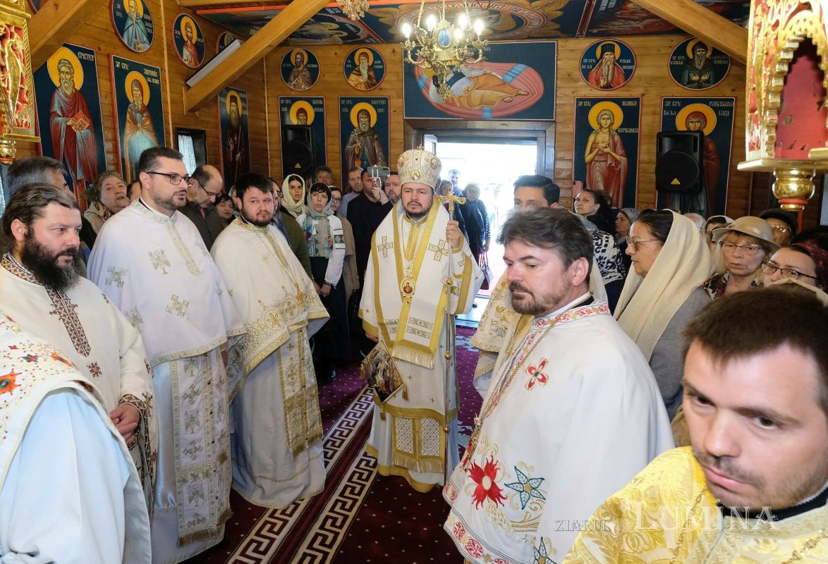 Laudă adusă ocrotitorului Olteniei la Parohia Săbăreni din Buftea 252973