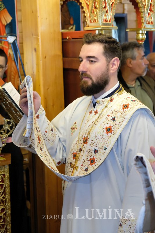 Laudă adusă ocrotitorului Olteniei la Parohia Săbăreni din Buftea 252981