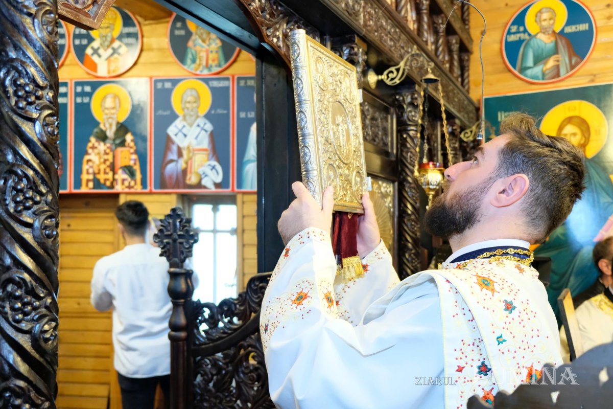 Laudă adusă ocrotitorului Olteniei la Parohia Săbăreni din Buftea 252984