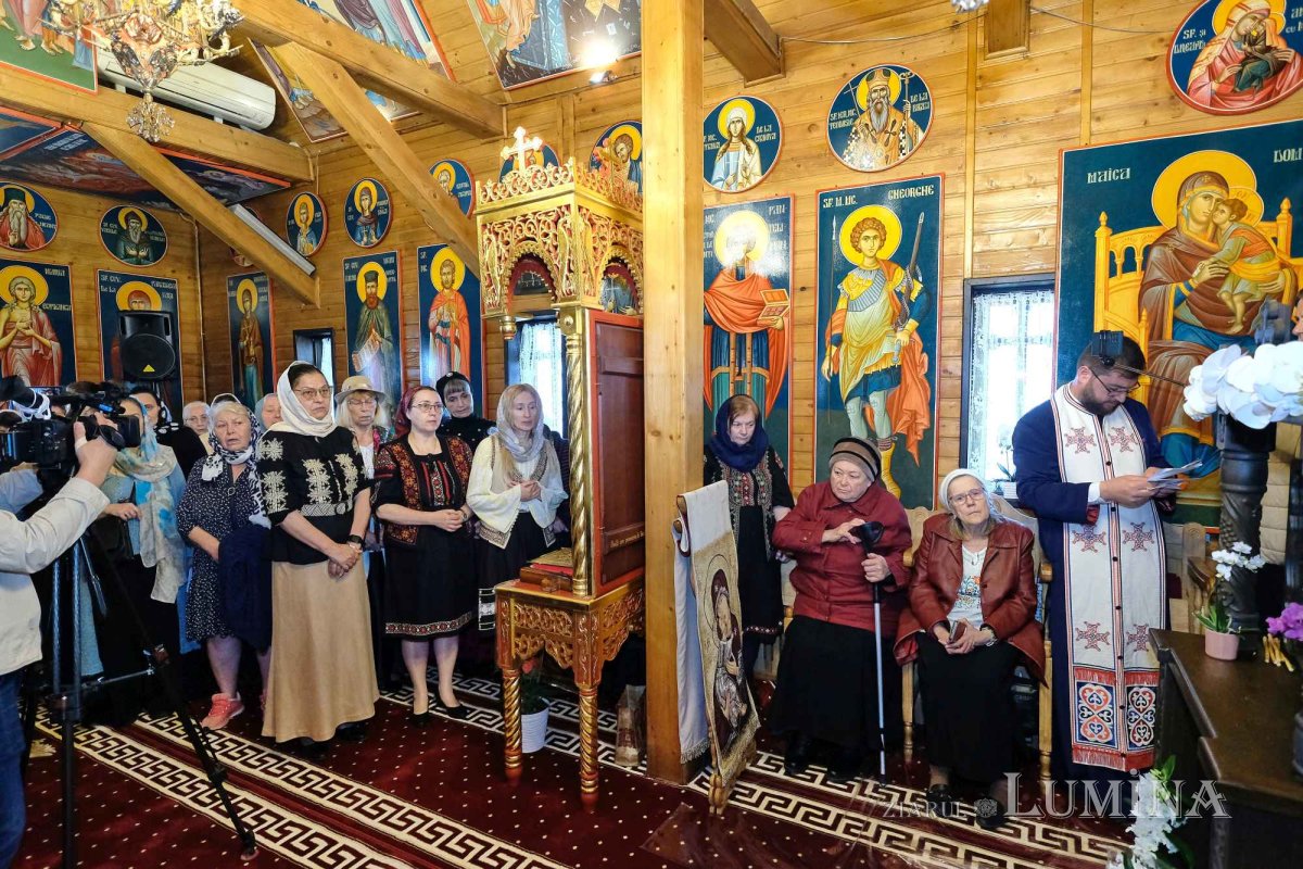 Laudă adusă ocrotitorului Olteniei la Parohia Săbăreni din Buftea 252987