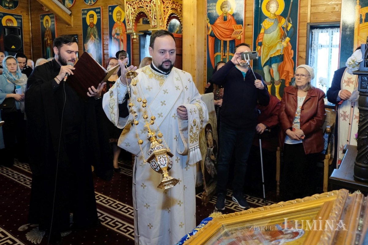 Laudă adusă ocrotitorului Olteniei la Parohia Săbăreni din Buftea 252992